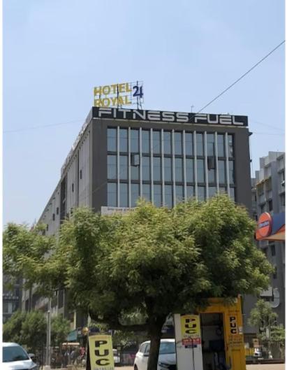Hotel Royal 24 Amhedabad Dış mekan fotoğraf